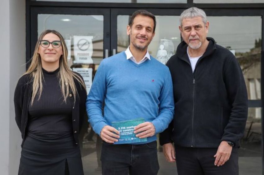 Ferraresi recibió y apoyó al precandidato a intendente de Lanús, Julián Alvarez