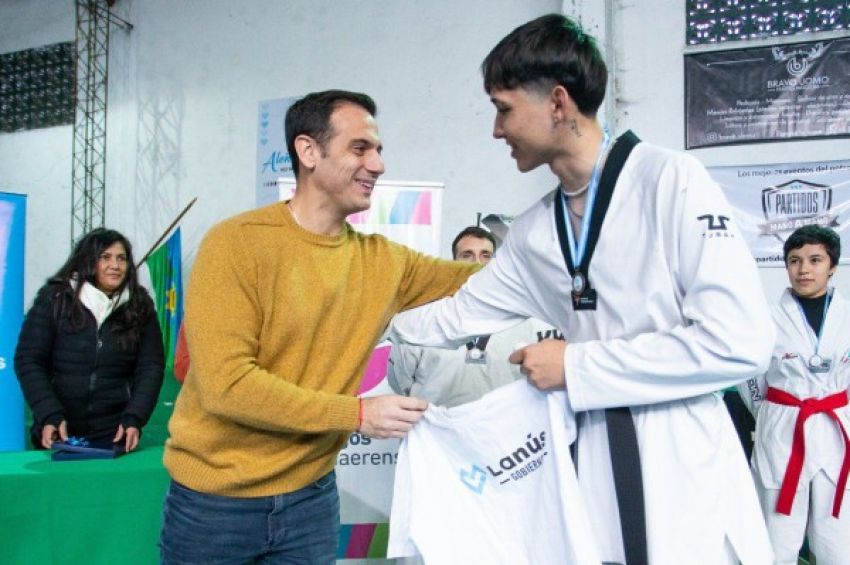Julián Álvarez asistió al Torneo Local de Taekwondo en el Club Juncal de Lanús Este