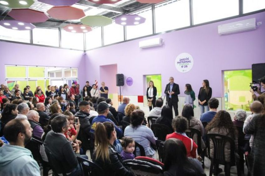 Ferraresi inauguró un nuevo Jardín Maternal en Piñeiro