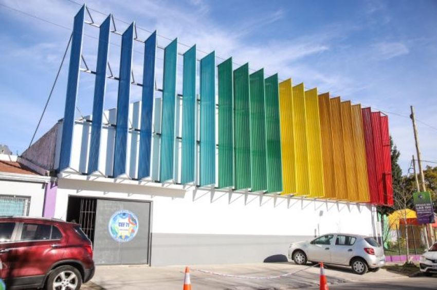 Ferraresi inauguró el renovado Centro de Educación Física 71 de Wilde