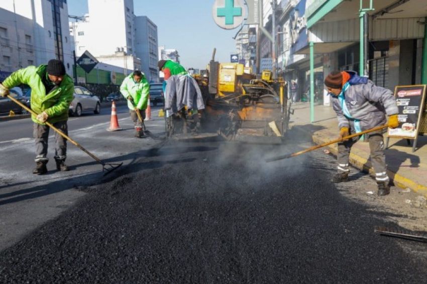 Lanús Gobierno continúa con el Plan de Bacheo y Repavimentación de las calles de la ciudad
