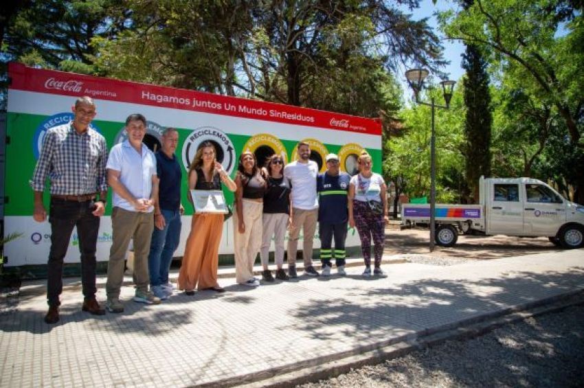 El municipio de Quilmes inauguró el Ecopunto de la Plaza Villa La Armonía