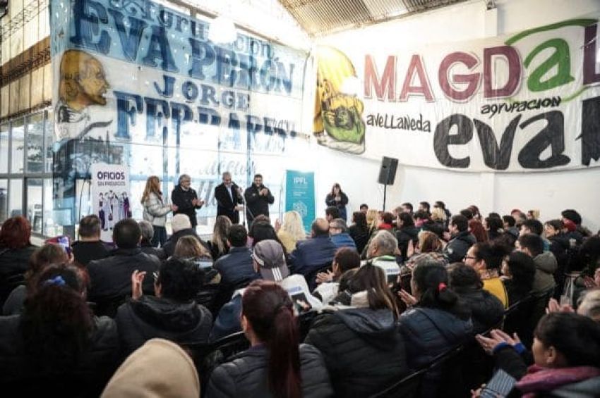 Ferraresi encabezó la inauguración de la Escuela de Formación Laboral de la Agrupación Eva Perón