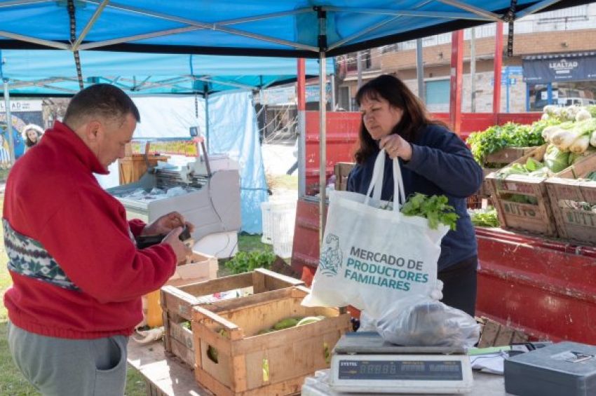 El Mercado de Productores Familiares llega a Avellaneda y otros 12 distritos de la Provincia