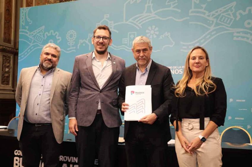 Estado presente: Avellaneda firmó un convenio con la Provincia para mejorar servicios públicos