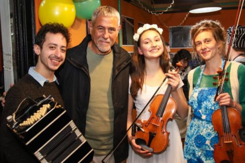 Ferraresi participó del festejo por el 35° aniversario de la Casa de la Cultura «La Calle Larga»
