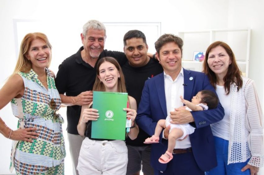 Kicillof y Ferraresi entregaron viviendas en La Saladita