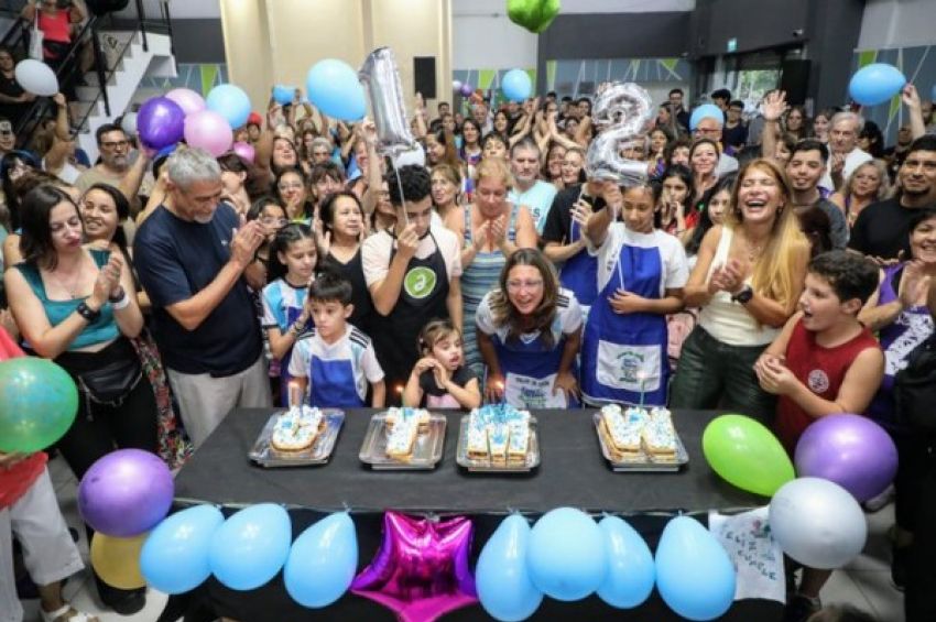 Ferraresi participó del festejo aniversario del Cine Teatro Wilde
