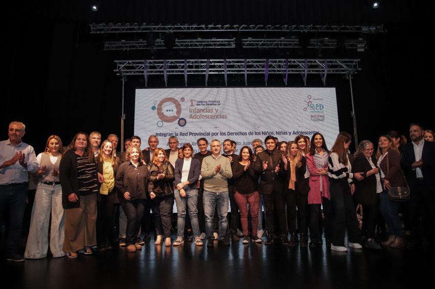 Intendentes firmaron un acta compromiso «Por los Derechos de Niñas, Niños y Adolescentes de la Provincia de Buenos Aires»