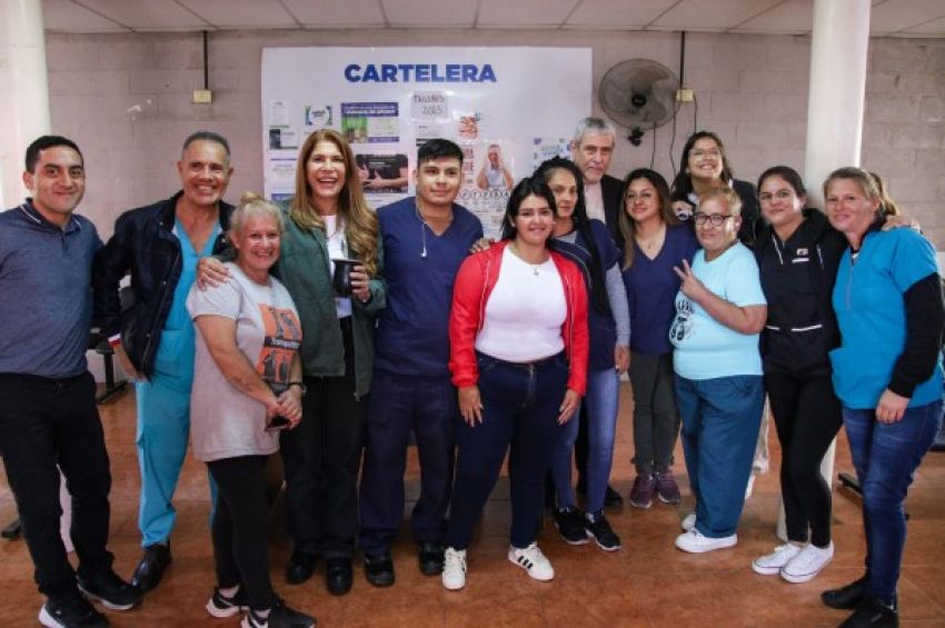 Ferraresi visitó el Centro Integrador Comunitario Santo Domingo