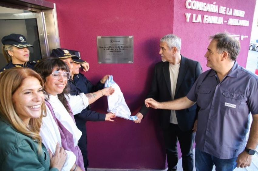 Ferraresi inauguró la nueva sede de la Comisaría de la Mujer y la Familia