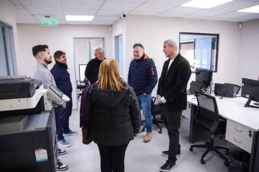 Ferraresi inauguró las nuevas oficinas de la Subsecretaría de Gestión de Redes y Sistemas Eléctricos