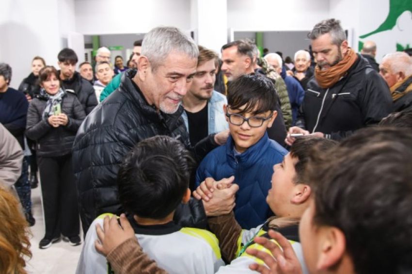 Ferraresi inauguró el nuevo edificio para el Polideportivo Osvaldo Suárez de Wilde