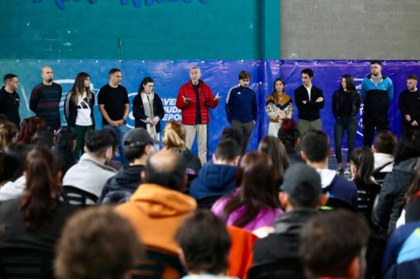 Jorge Ferraresi: «Los polideportivos más lindos del país están en Avellaneda»