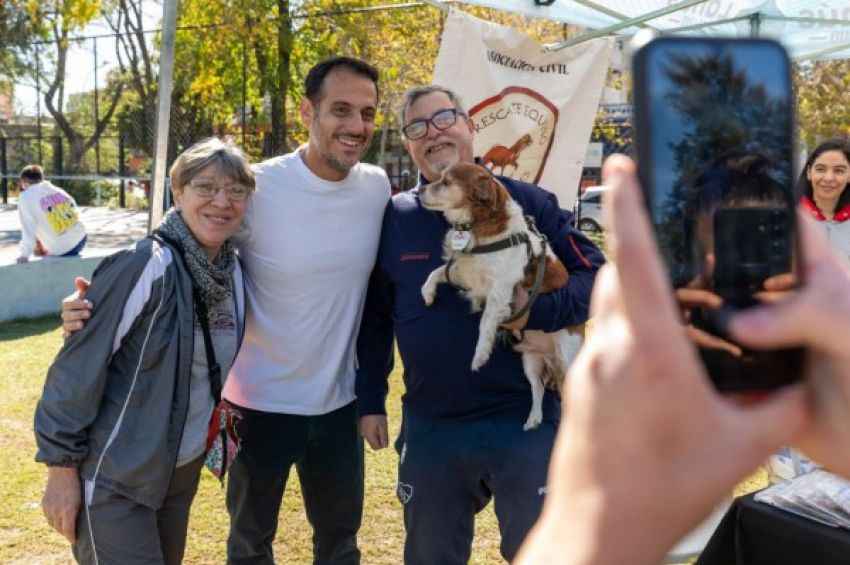 Lanús Gobierno realizó la Jornada de Vacunación Antirrábica en el Parque Eva Perón