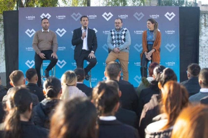 Julián Álvarez les dio la bienvenida a aspirantes a las fuerzas de seguridad