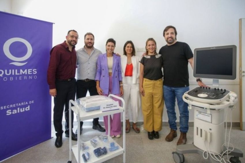 Mayra y el ministro Kreplak recorrieron el nuevo Centro Comunitario de Salud Mental