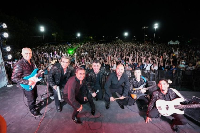 Lanús Gobierno celebró Navidad en el Parque Eva Perón