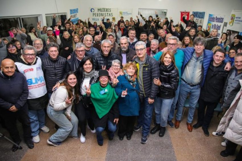 Ferraresi encabezó un plenario de militantes en Villa Gesell