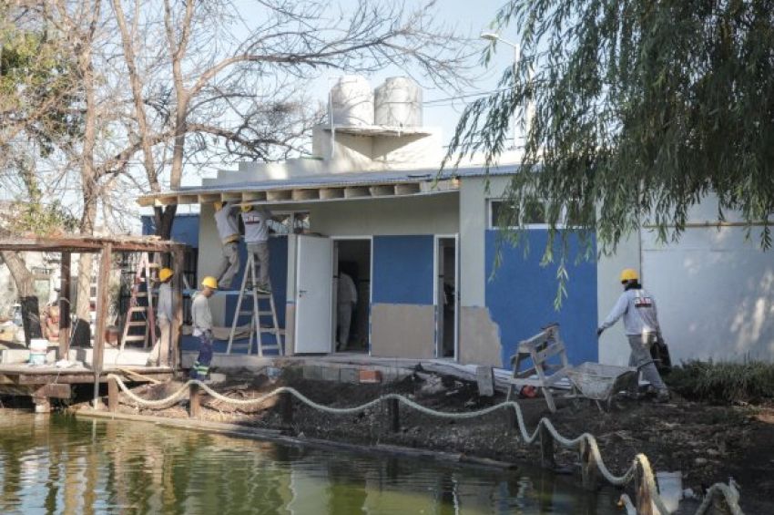 Nuevos baños para la Escuela Municipal de Canotaje en Avellaneda