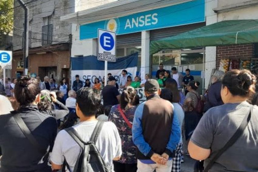 Logran frenar el cierre de la sede de Anses en Dock Sud