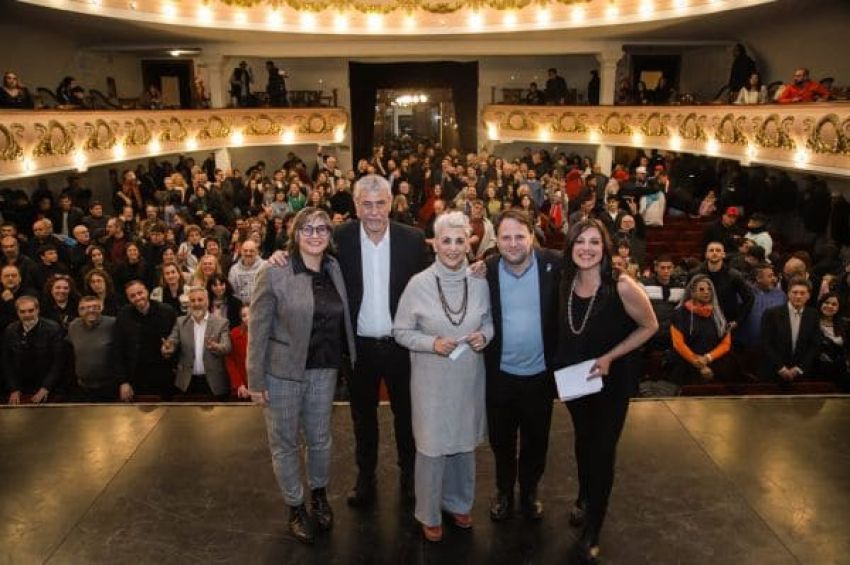 Lanzaron Avellaneda Ciudad Audiovisual en el Teatro Roma