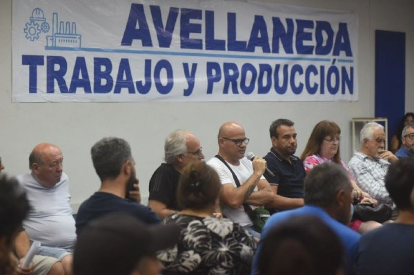 Multisectorial Avellaneda Trabajo y Producción: «No a la violencia y al caos de Milei»