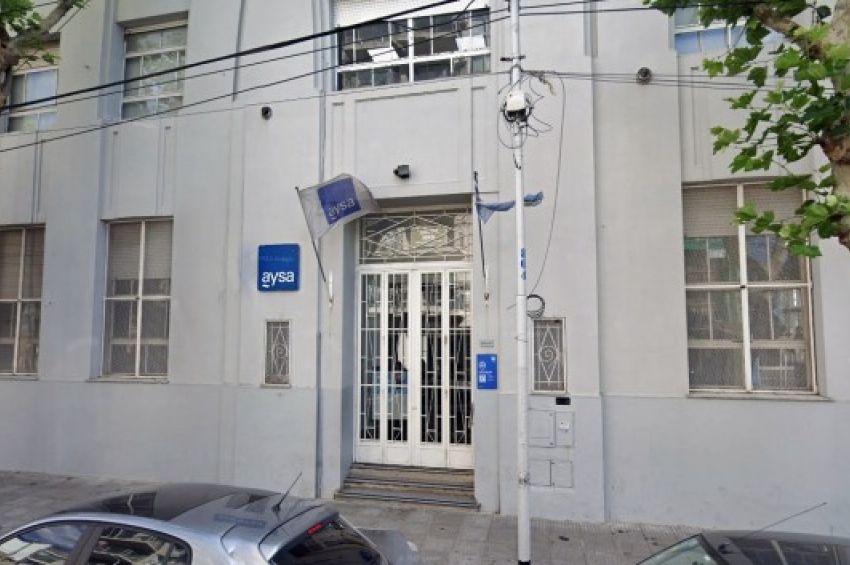 AySA cierra su oficina de atención al público en Avellaneda