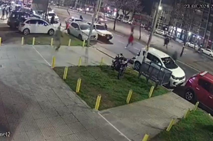 Violento tiroteo entre facciones de la barra de Independiente: imágenes y testimonios