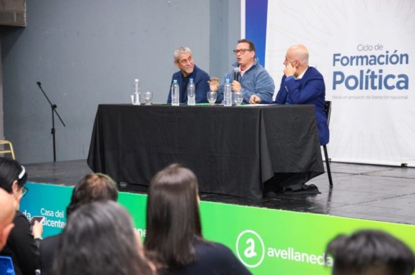 Comenzó el ciclo de formación política «Hacia un proyecto de liberación nacional» en la Casa del Bicentenario