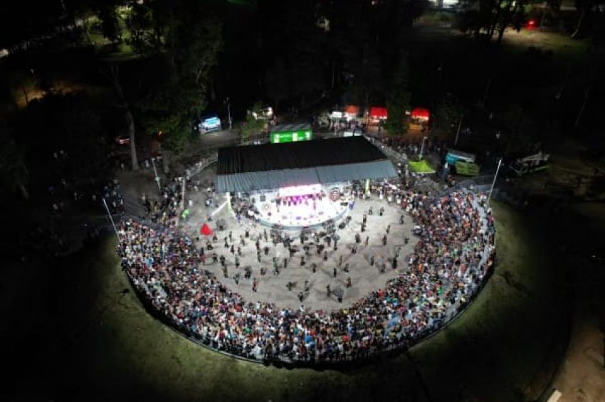 Miles de vecinos de Avellaneda participaron de los festejos por los carnavales