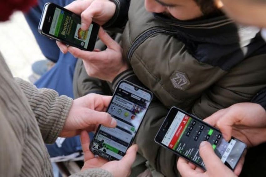 Advierten sobre tendencias adictivas de adolescentes en el aula