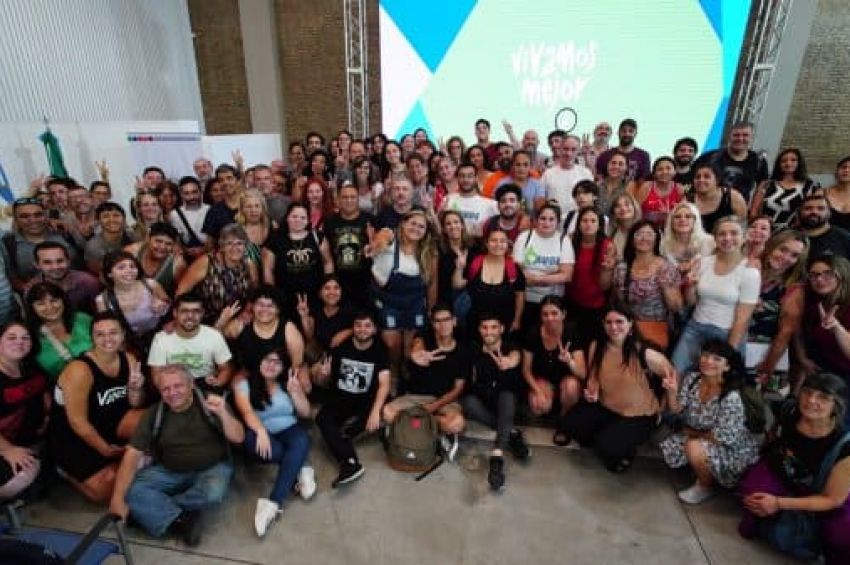 Representantes de la educación de Avellaneda se reunieron para enfrentar colectivamente el ajuste de Milei