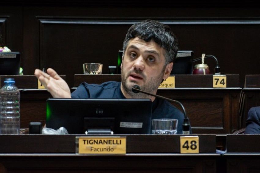 Tignanelli: «Las elecciones deben ser concurrentes, porque tenemos que orientar toda la fuerza política a ponerle freno a Milei»