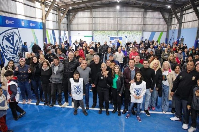 Ferraresi inauguró obras en tres clubes de Avellaneda