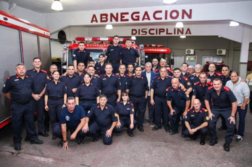 Ferraresi presentó nuevas obras para los Bomberos de Echenagucía-Gerli