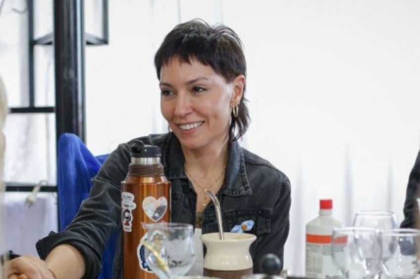 Mayra Mendoza le respondió a Adorni sobre el aumento de tasas: «En Quilmes fueron más bajas que la inflación»