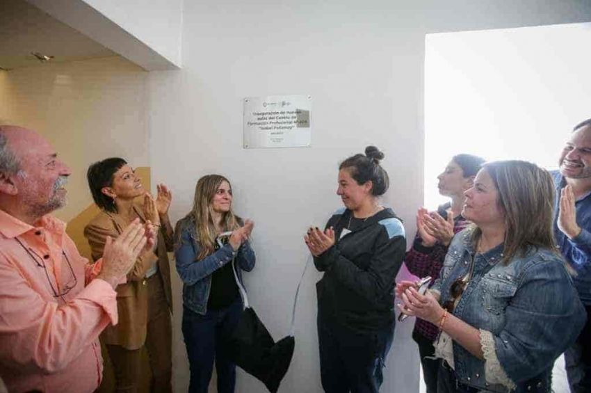 Mayra inauguró dos nuevas aulas taller y un salón en el CFP Nº 406 «Isabel Pallamay»