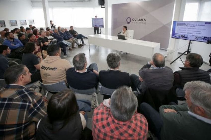 Mayra Mendoza presentó los nuevos compromisos de gestión de gobierno 2023-2027