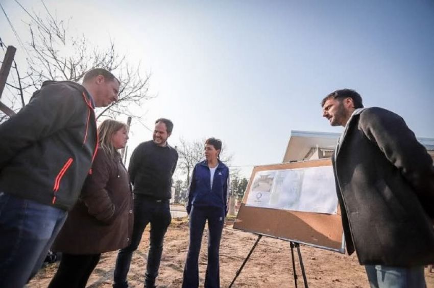 Mayra supervisó el avance de la construcción del nuevo edificio del CEF Nº190 de Villa Alcira