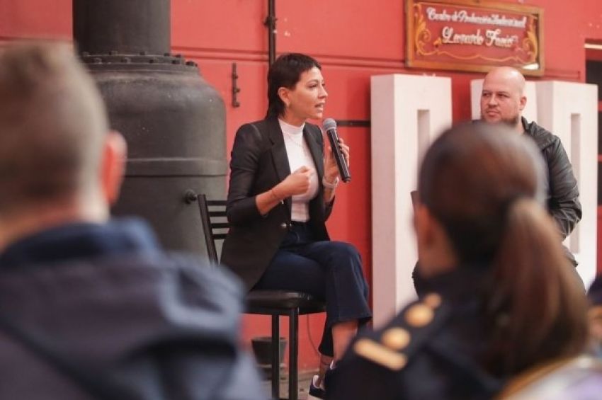 Mayra presentó una nueva vía de comunicación directa en seguridad entre el municipio y la comunidad