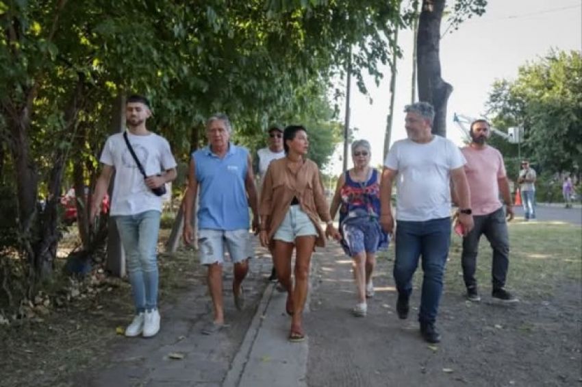 Mayra supervisó un operativo integral de limpieza en Quilmes Oeste