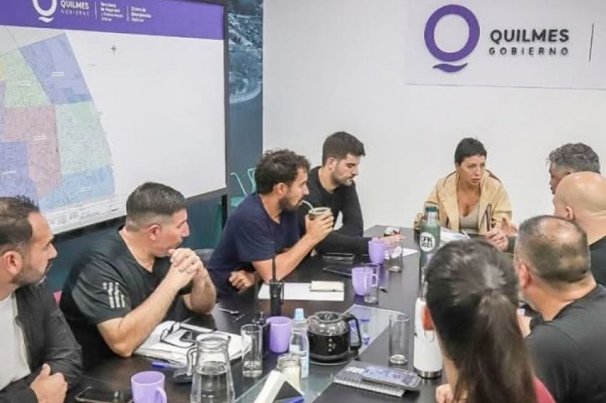 Mayra mantuvo una reunión con diferentes áreas del municipio por el fuerte temporal que afecta la región