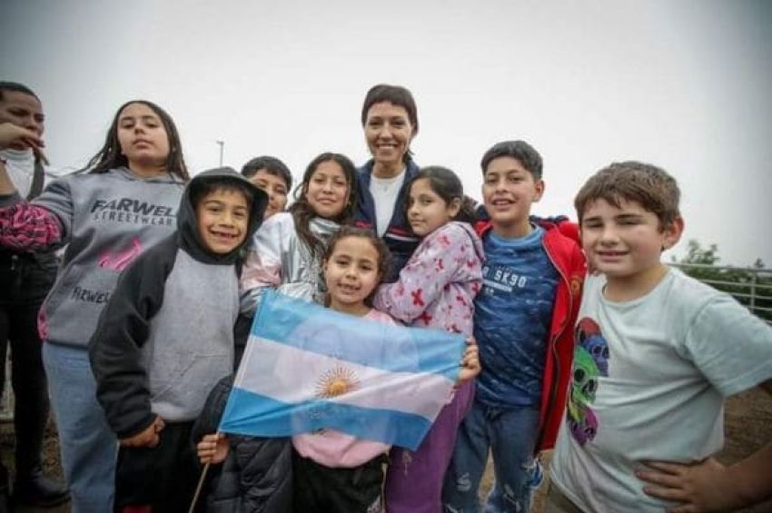 Mayra junto a más de 20 mil quilmeños disfrutaron del nuevo Parque Municipal de la Ribera