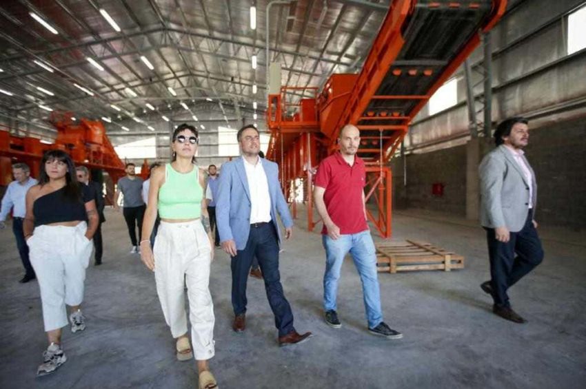 Mayra y Cabandié recorrieron la imponente obra del Complejo Socio Ambiental Ecoparque Quilmes
