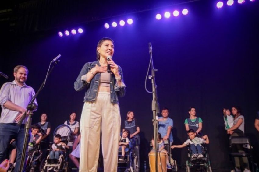 Mayra encabezó el inicio de una nueva edición de la Semana de las Artes «Tinku Kilme»