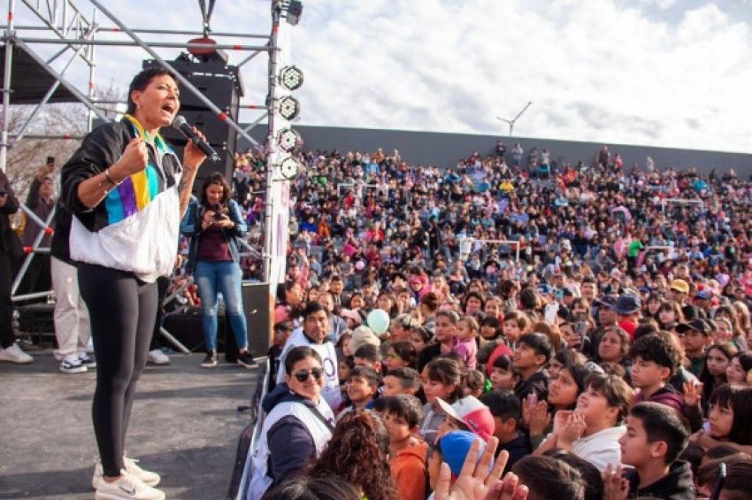 Mayra junto a miles de familias en el Festival de las Niñeces: «En Quilmes lo más importante son nuestros niños y niñas»