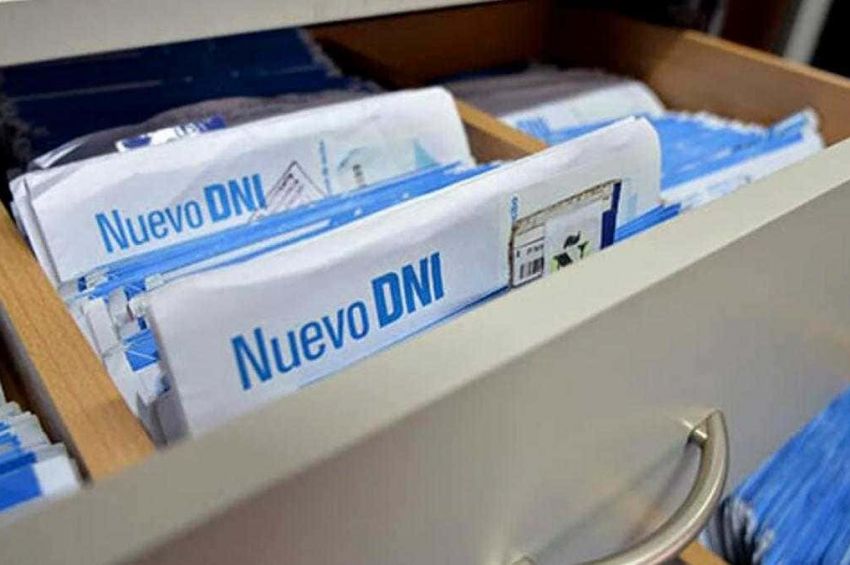 El Renaper lanzó el nuevo DNI electrónico con chip y código QR