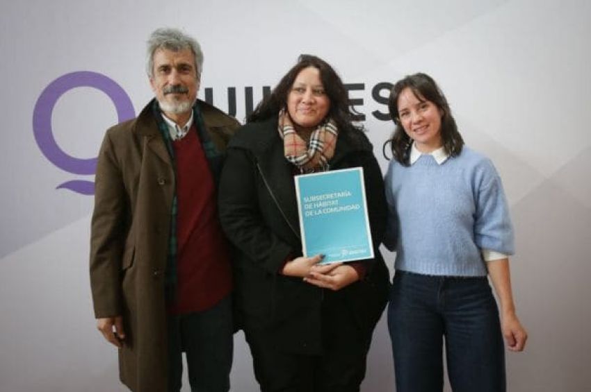 Se entregaron 92 adjudicaciones de lotes a vecinos y vecinas de IAPI, La Esperanza Grande y Malvinas