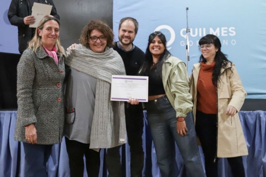 El municipio otorgó subsidios a más de 50 cooperadoras escolares de Quilmes